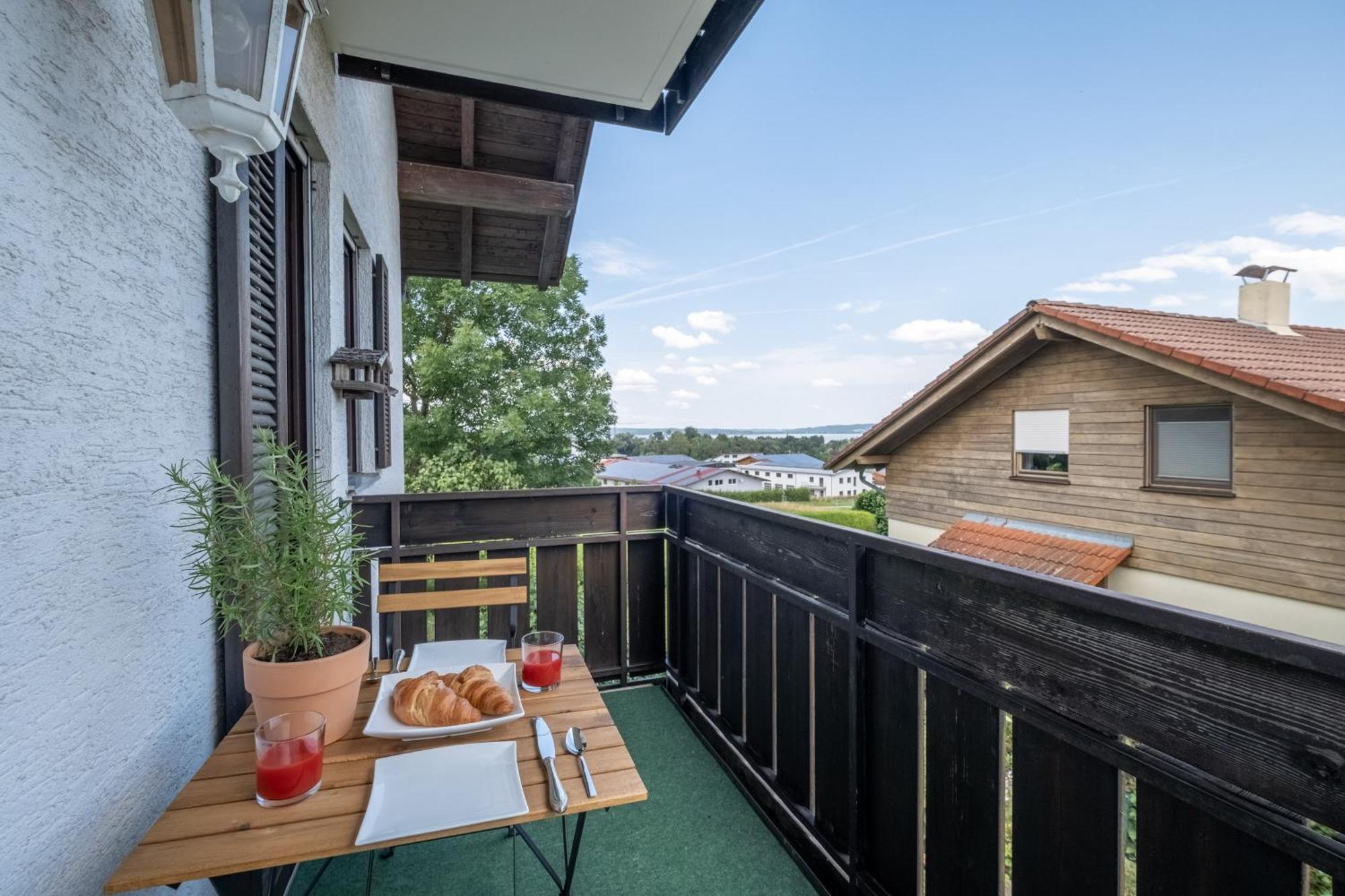 Gemuetliches Wohlfuehl-Apartment Mit Perfektem Seeblick Dießen am Ammersee エクステリア 写真